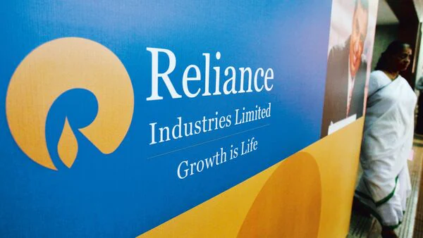 Reliance annual report 2025
Reliance oil-to-chemicals business
Reliance Retail 2025
Reliance carbon neutrality 2035
Jio 5G growth
Reliance liquidity management
downstream chemical demand in India
battery gigafactory Reliance
Indian retail sector
EV adoption and oil demand
Jio broadband expansion
India GDP and fuel consumption
Campa Cola growth
Reliance net zero goals
6G in India
satellite internet India