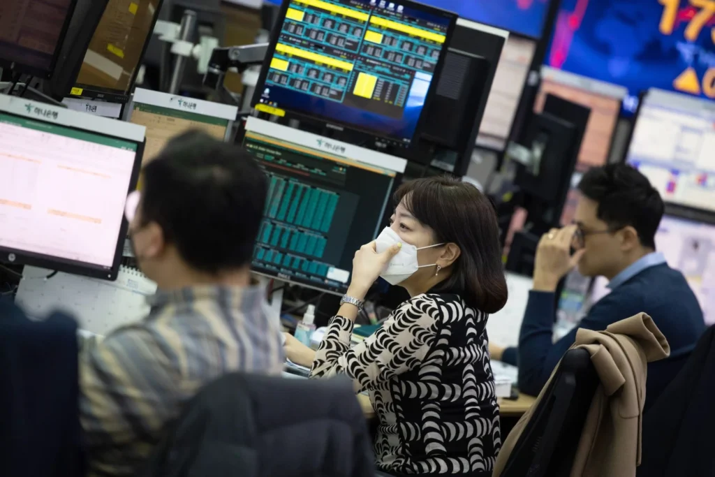 Asian Stocks Rise After Choppy Day On Wall Street: Markets Wrap